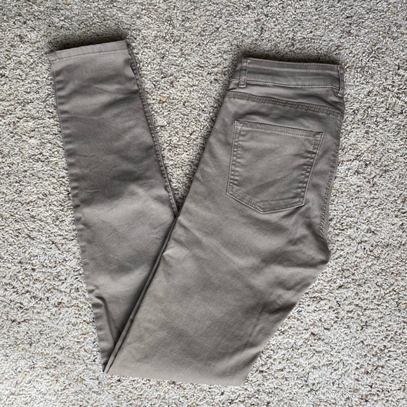 H&M Skinny Jeans - Picture 1 of 5